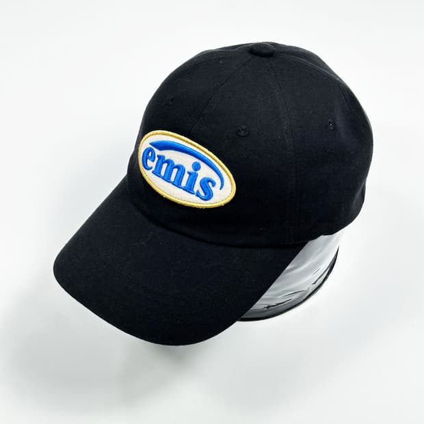 EMIS 이미스 패치로고 미니멀 볼캡 블랙