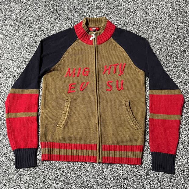 에비수 자수 코튼 니트 집업 