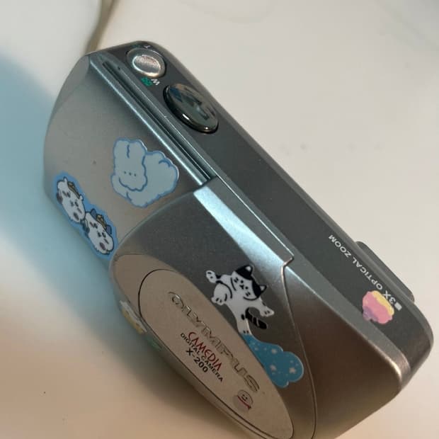 올림푸스 CAMEDIA X-200 카메라