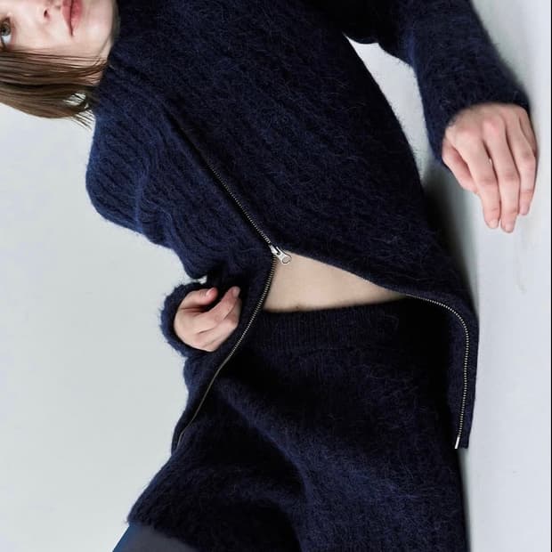 (오늘만급처)우먼 휘 ICELAND 니트집업 새상품