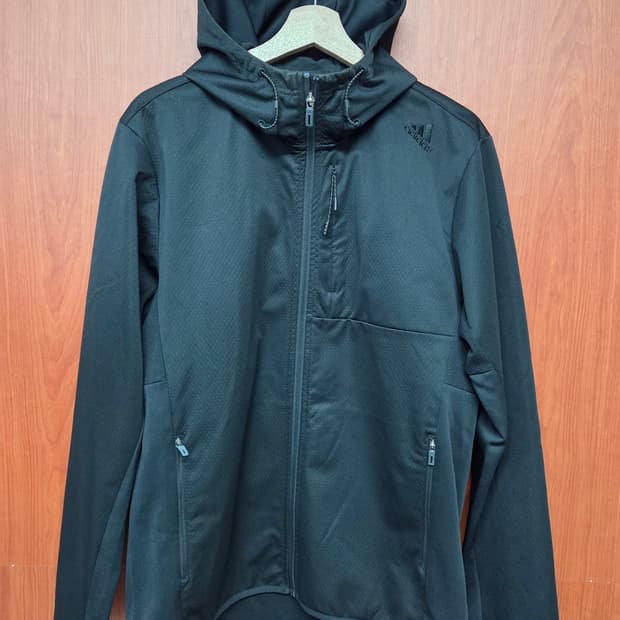 아디다스  후드집업 자켓