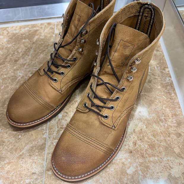 레드윙 8083 270사이즈