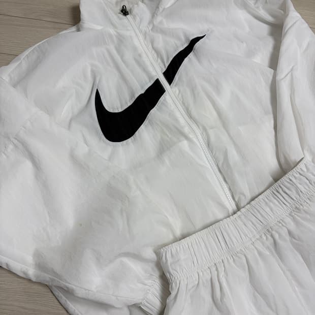 나이키 빅스우시 에센셜 우븐 트레이닝복 세트 M