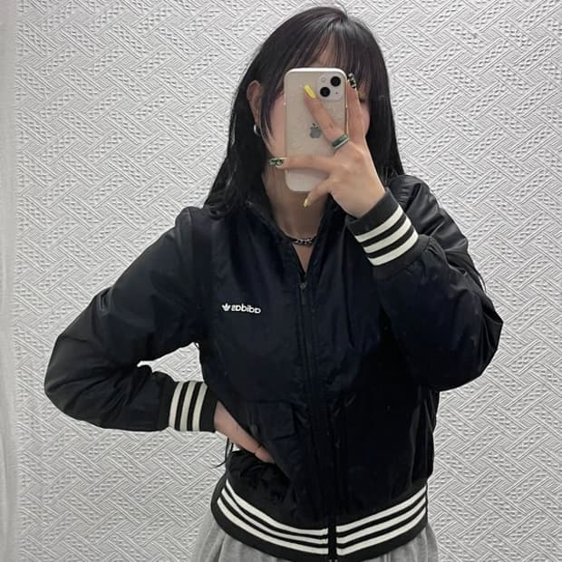 아디다스 흑탭 스펠아웃 윈터 프렌체스카 바시티 자켓 95 C07417