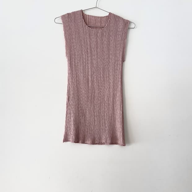 Basic pleats sleeveless top / baby pink