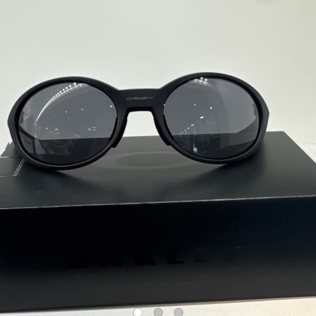 새상품 오클리 아이자켓 리덕스 블랙 9438-01