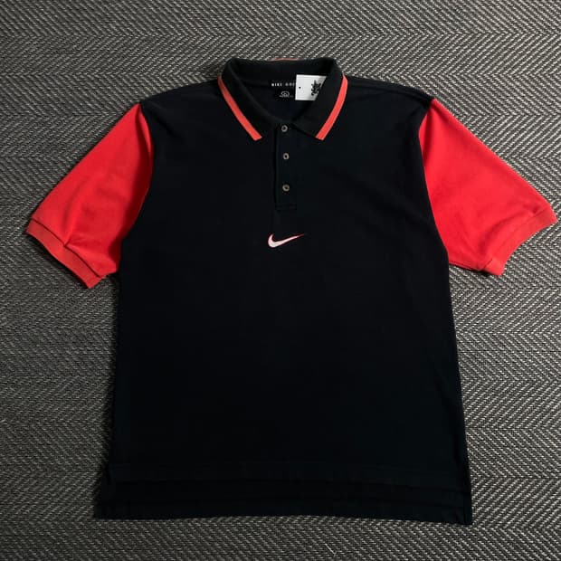 00s 나이키 센터 스우시 박시핏 카라 티셔츠o 3906