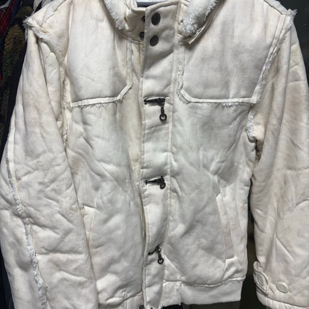 In the attic 후드 무스탕 아이보리