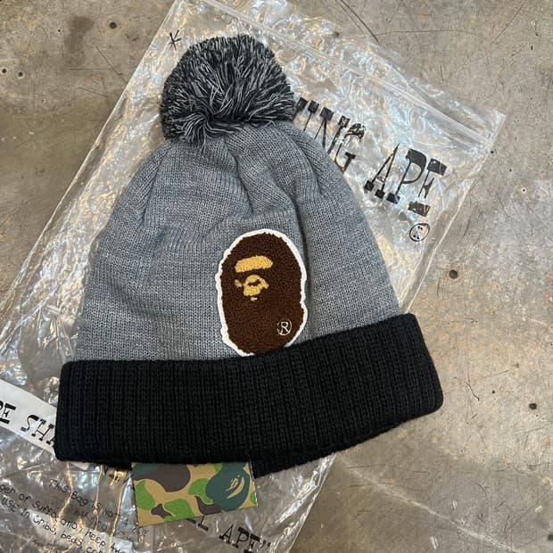 BAPE 사루 패치 폼폼 비니