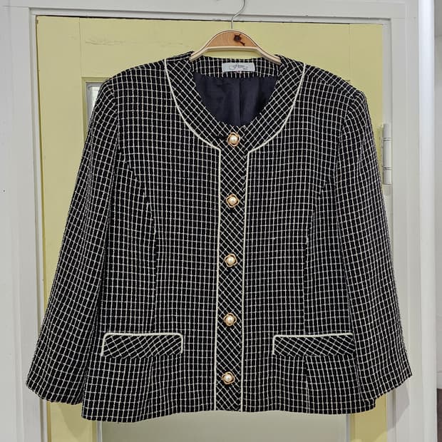 Japan 블랙 트위드 울마 혼방 숏자켓