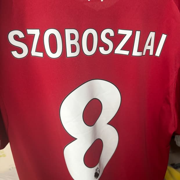 리버풀 소보슬러이 맨유 유니폼으로 교환 