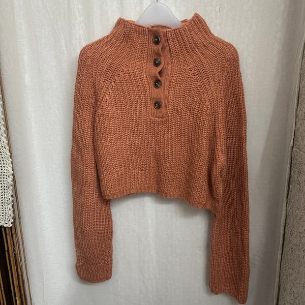 ray cassin crop knit