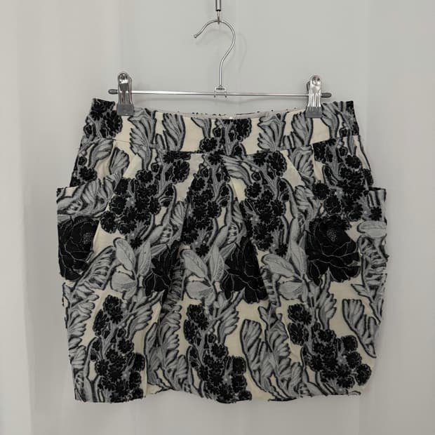 Flower mini skirt