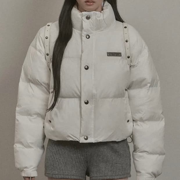 카키포인트 스터드 패딩 자켓 화이트 (새상품)