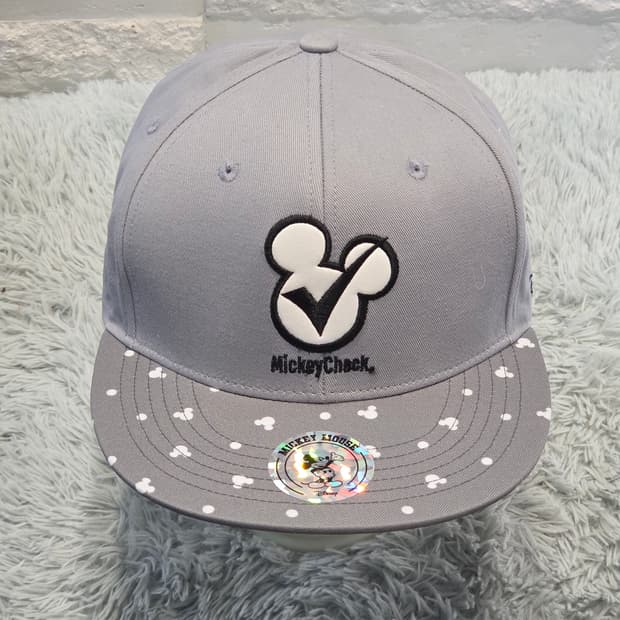 L2-5:디즈니 미키 체크 플랫 바이저 스냅백 56~58cm-거의새거