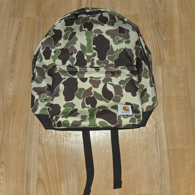 칼하트wip 카모 백팩 