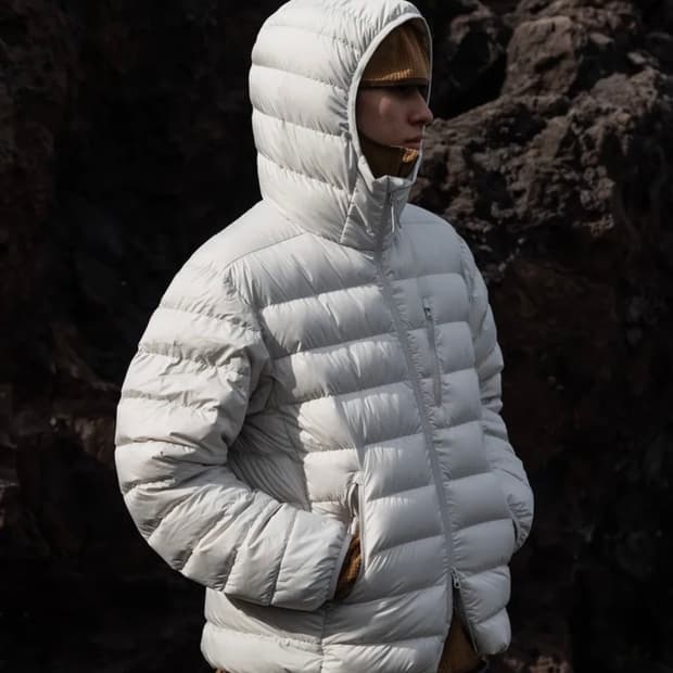 무신사 시티 레저 후디드 라이트 다운 재킷 경량 패딩 [스톤 화이트]