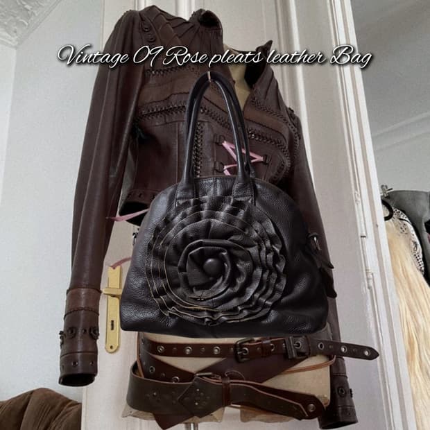 Vintage 09 Rose pleats leather Bag