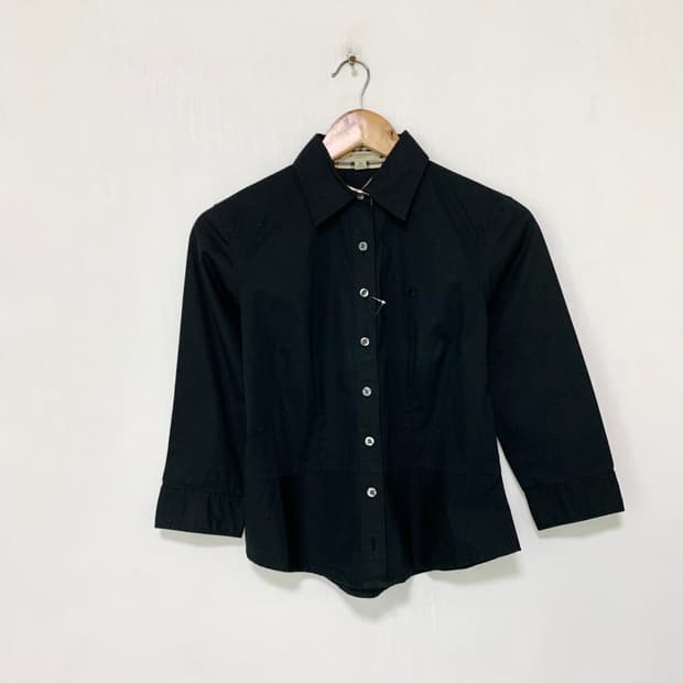 버버리 여성 7부소매 크롭 블랙 셔츠 XS 긱시크 빈티지