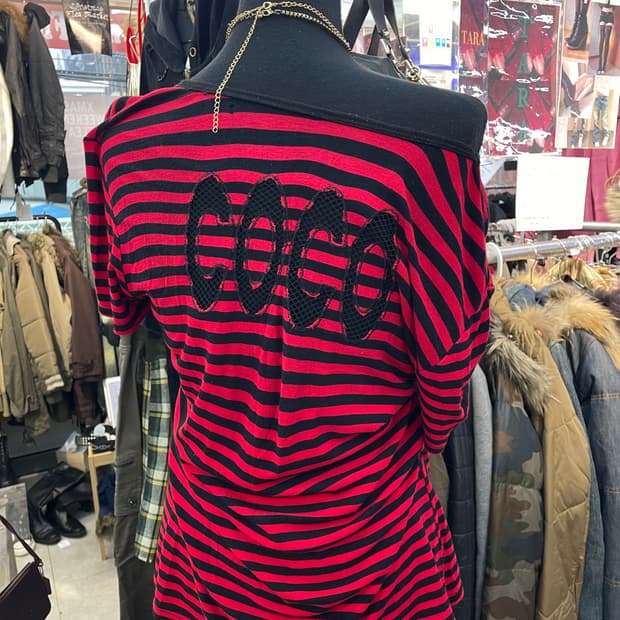 빈티지 펑크 레드 스트라이프 반팔티