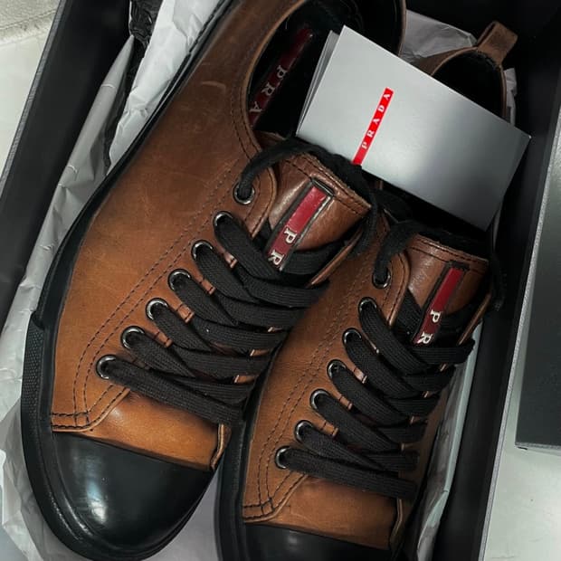 1999‘s Prada sport Brown Leather Lace Up