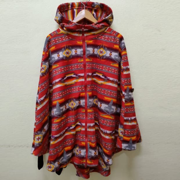 히스테릭글래머 플리스 집업 케이프 판초