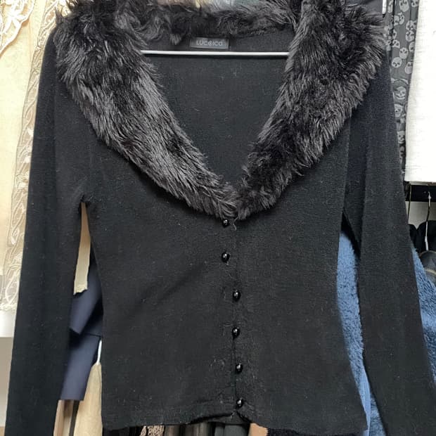 고스 퍼 가디건