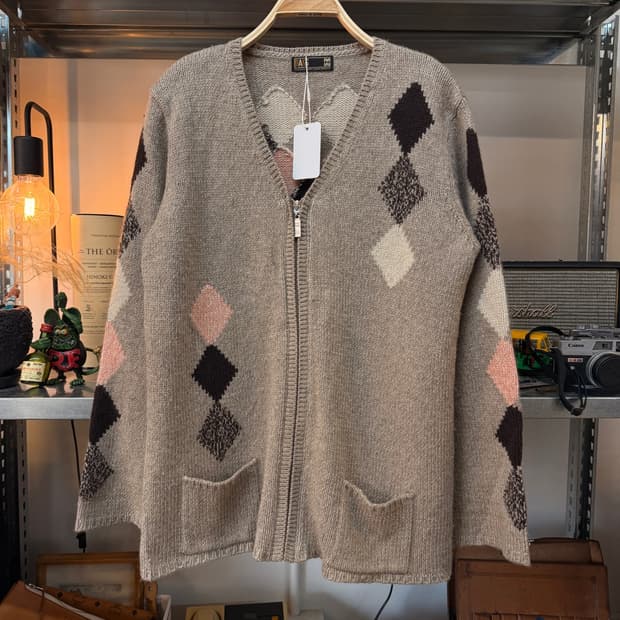 닥스 아가일 패턴 집업 가디건 일본생산