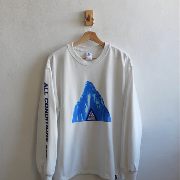 나이키 acg 롱슬리브