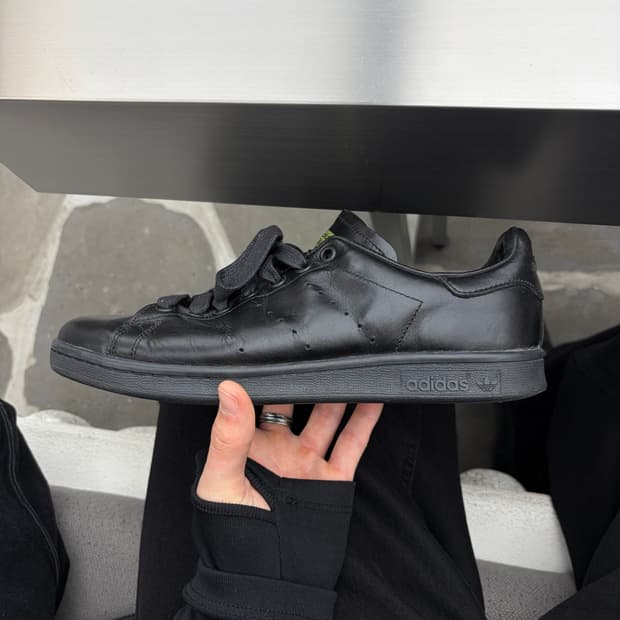 아디다스 스탠스미스 블랙 