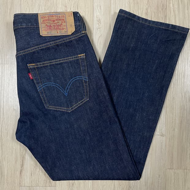 32) 00's 리바이스 매장판 501 블루스티치 진청 데님팬츠