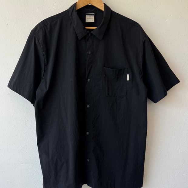 스노우피크 남성 블랙 고프코어 반팔셔츠 

