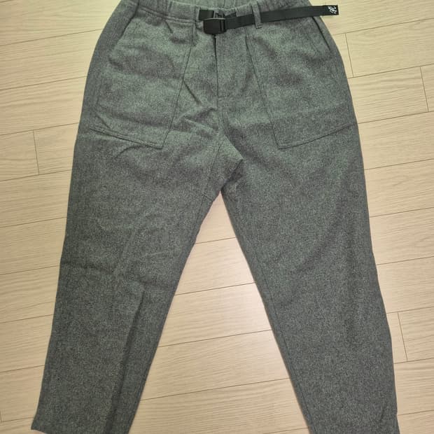 그라미치 루즈테이퍼드 울블렌드 그레이