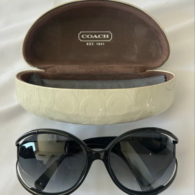 코치 Coach 블랙 선글라스