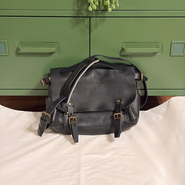 블루드쇼프 이클레어 사첼백 S - 누아르 블랙