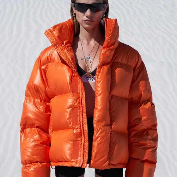 [새상품] LEEY 엠보로고 오버사이즈 푸퍼 재킷 오렌지 (현 YEEL)