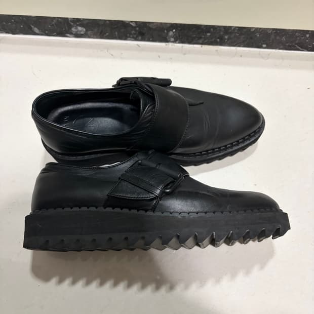 MUTIC수제구두 (굽높이5cm가량 됩니다.) 사이즈 250~255