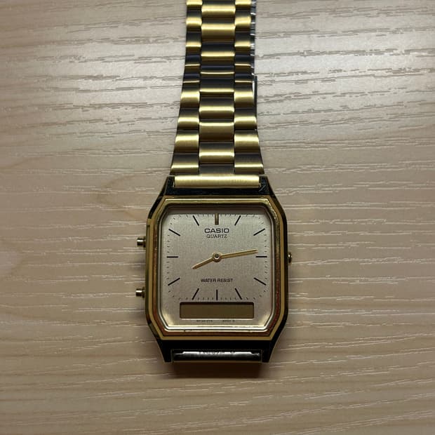 카시오 AQ-230 골드 빈티지 시계