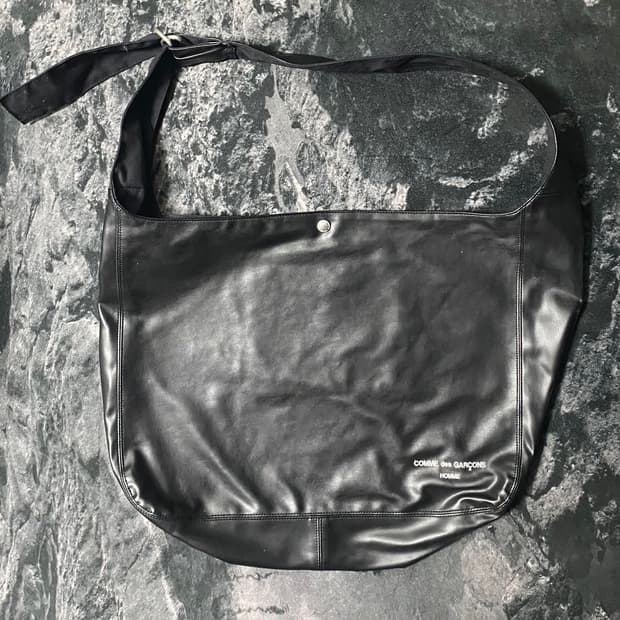 꼼데가르송 옴므 레더백