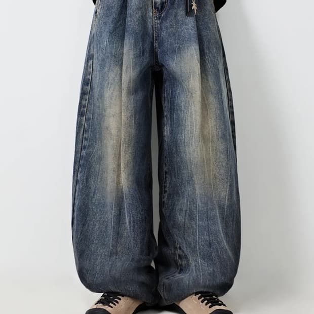 디미트리블랙 원턱 커브드 크리즈 워싱 와이드 데님 팬츠_더스트 인디고