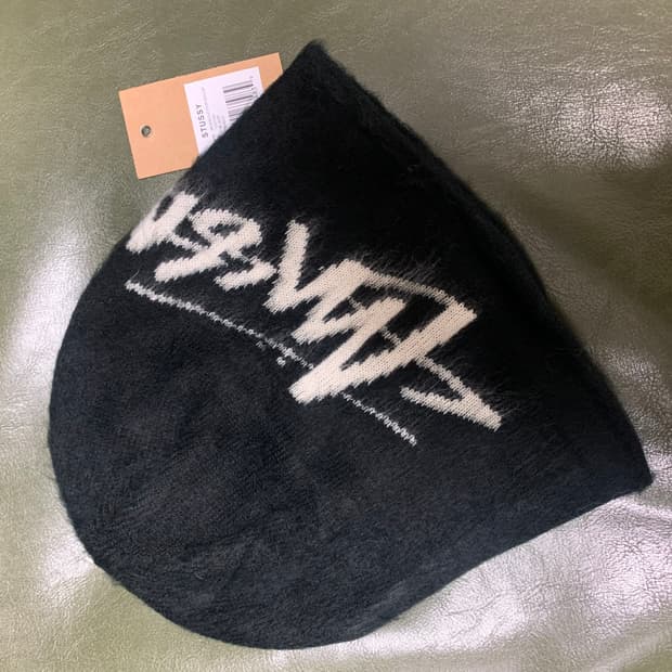 스투시 브러쉬드 비니