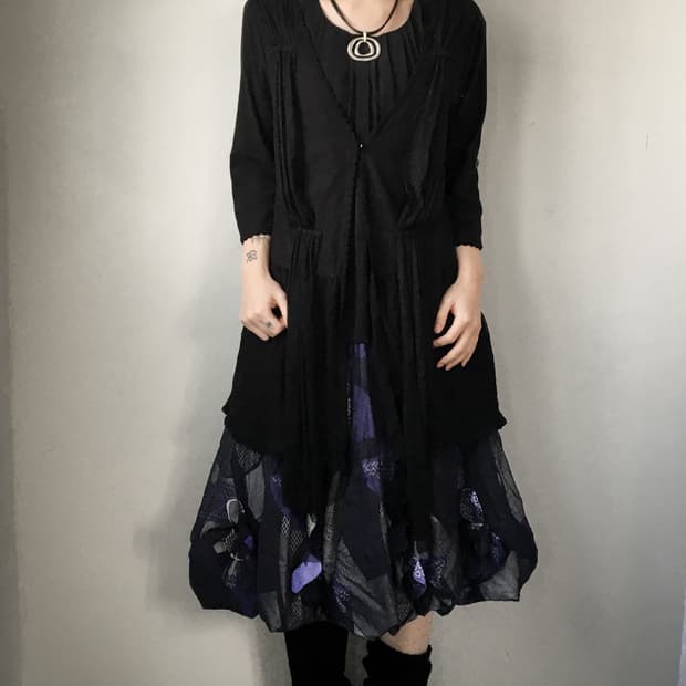 Pleats layer point cardigan