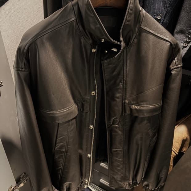 르메르 23fw 박시 레더 블루종