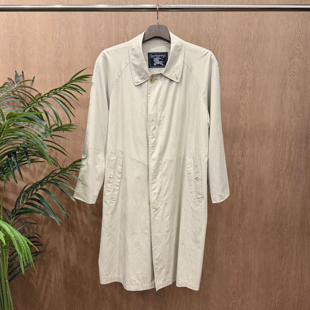 버버리 코튼 싱글 롱 코트 히든 버튼업 디테일 레귤러핏 아이보리