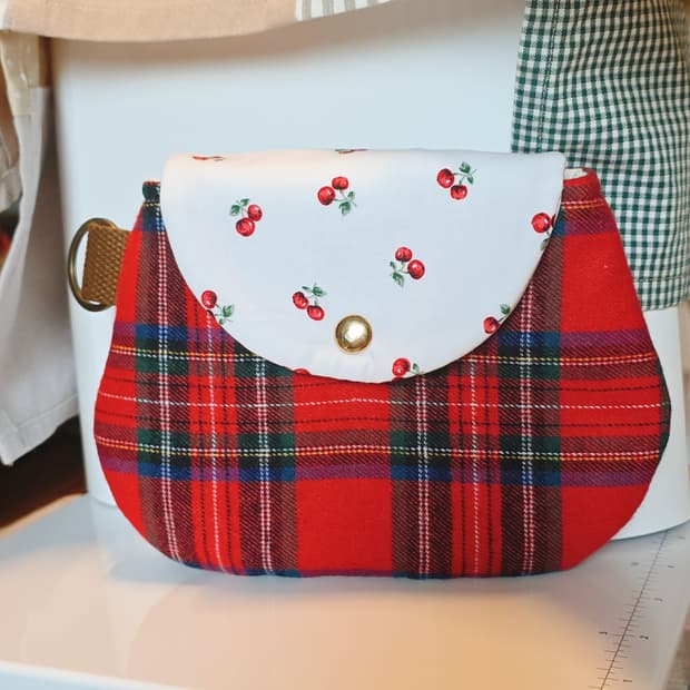 핸드메이드 체리 파우치