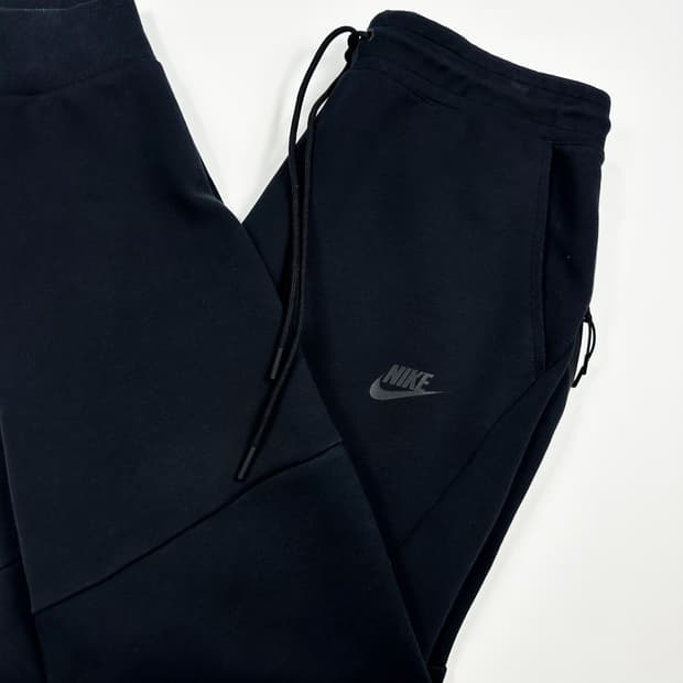 나이키 퓨추라 테크팩 블랙 조거팬츠 (L)