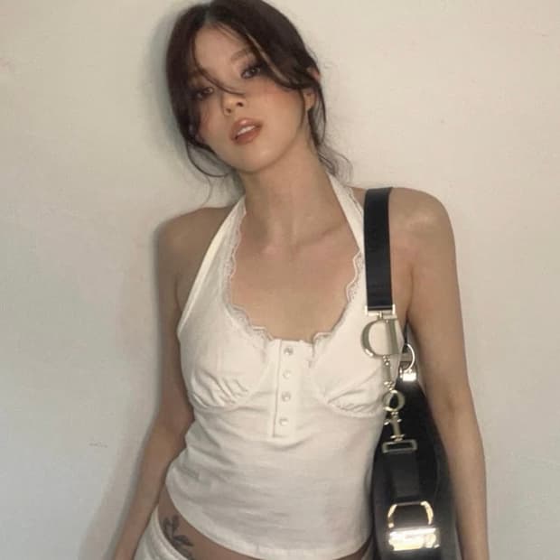 기머 레이스 홀터넥 Lace Halter Sleeveless White 