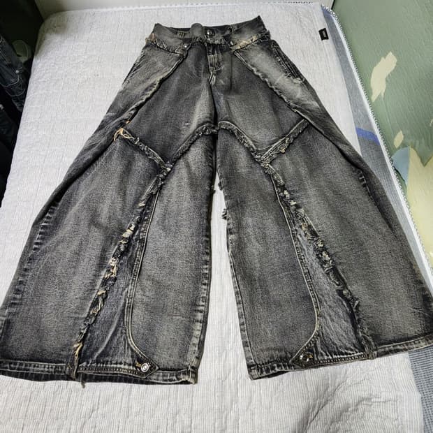 Personsoul 데님팬츠 판매합니다.