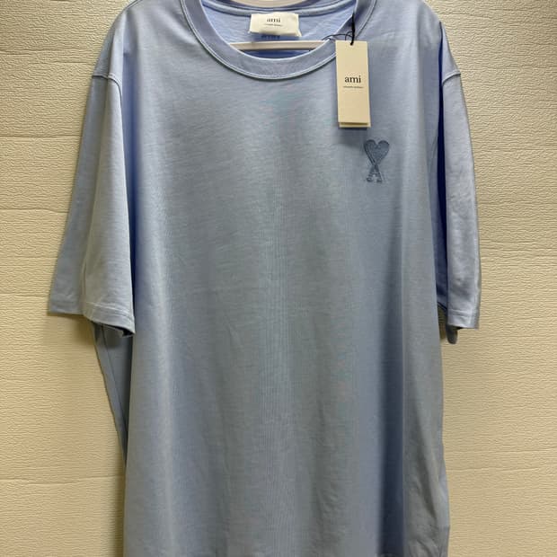 아미 스몰 하트 로고 반팔티 하늘색
