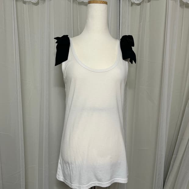 트랄라라 레이스 기본 슬리브리스 나시